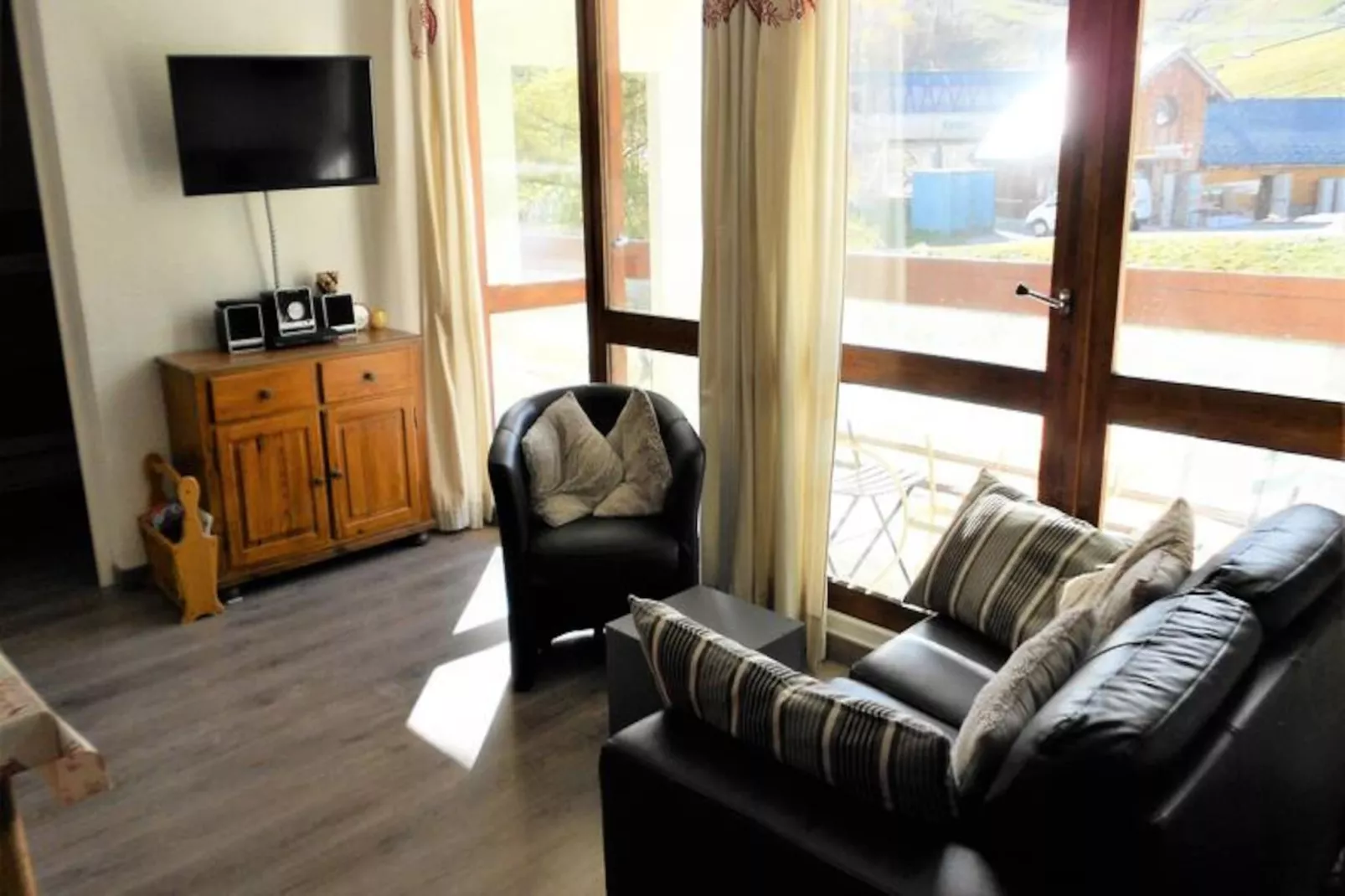 Résidence Baikonour-Niet-getagd