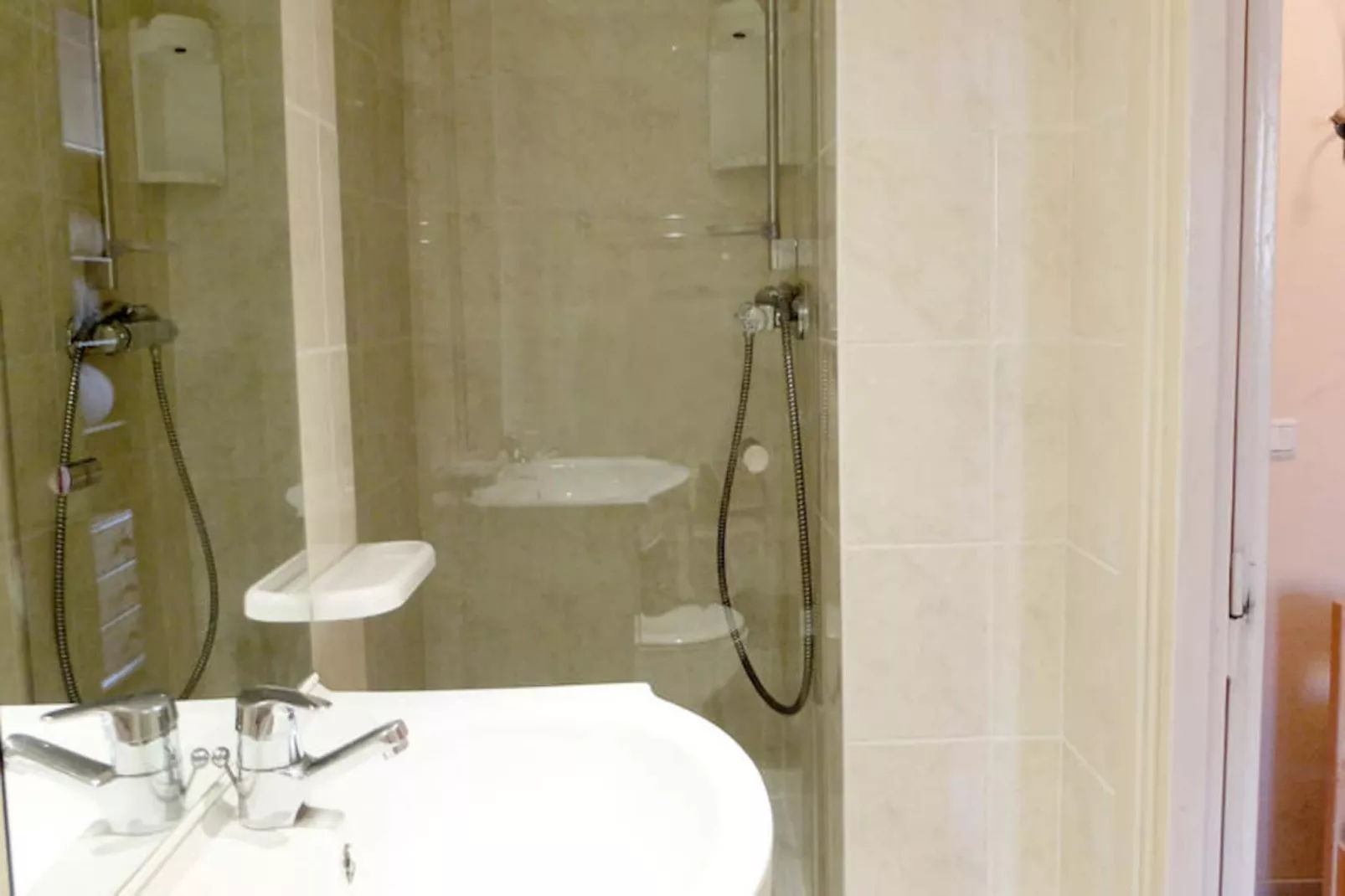 Résidence Palafour-Niet-getagd