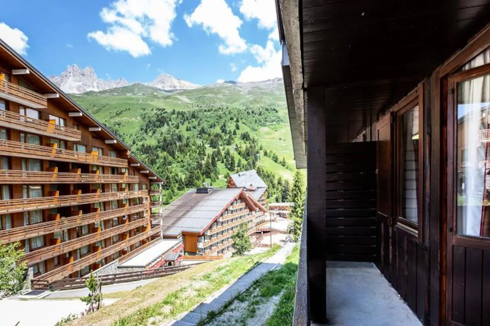 Résidence Grande Rosiere-Niet-getagd