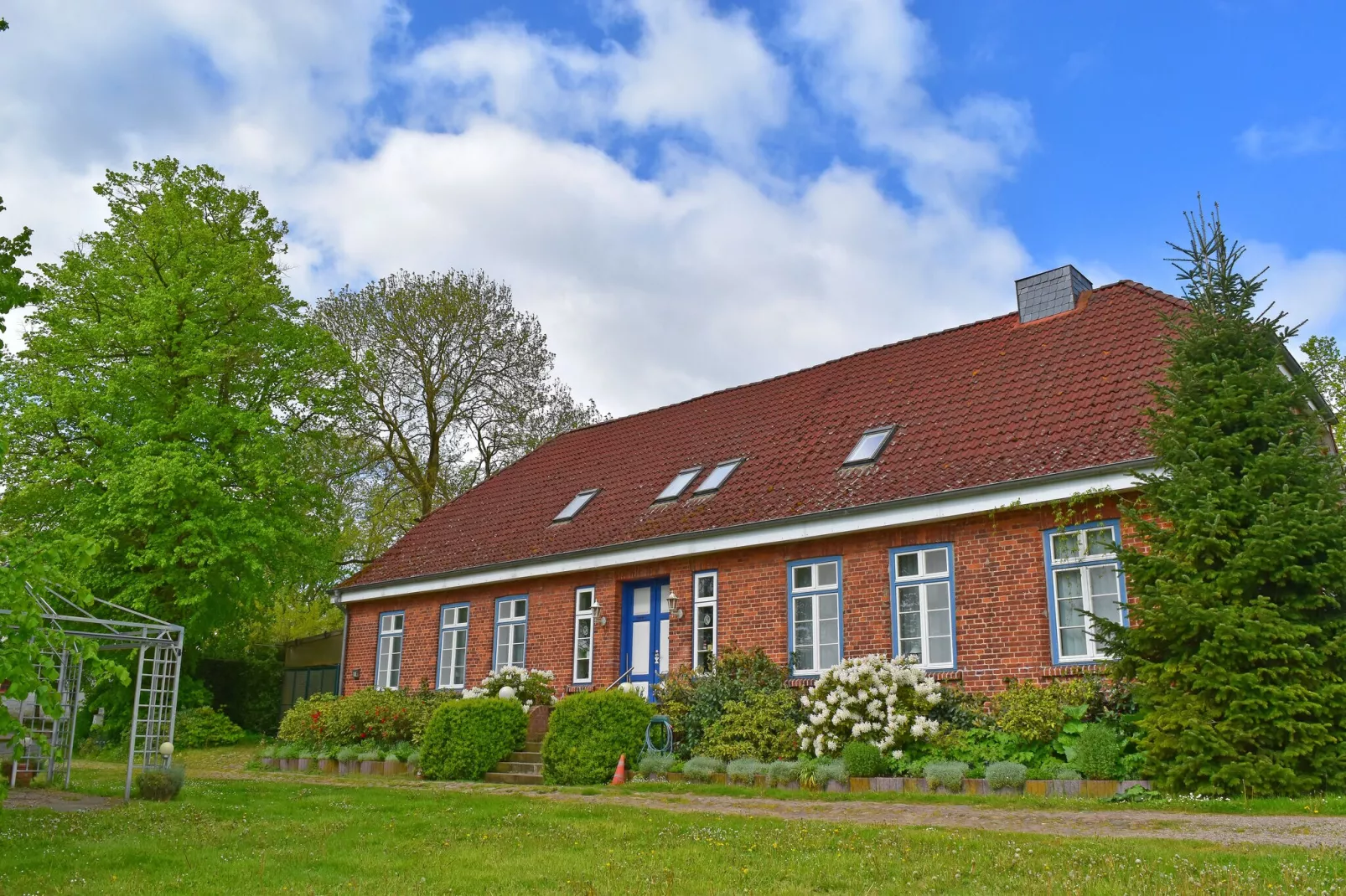 Gutshaus Schulenbrook Rüster 30 m²-Buitenkant zomer