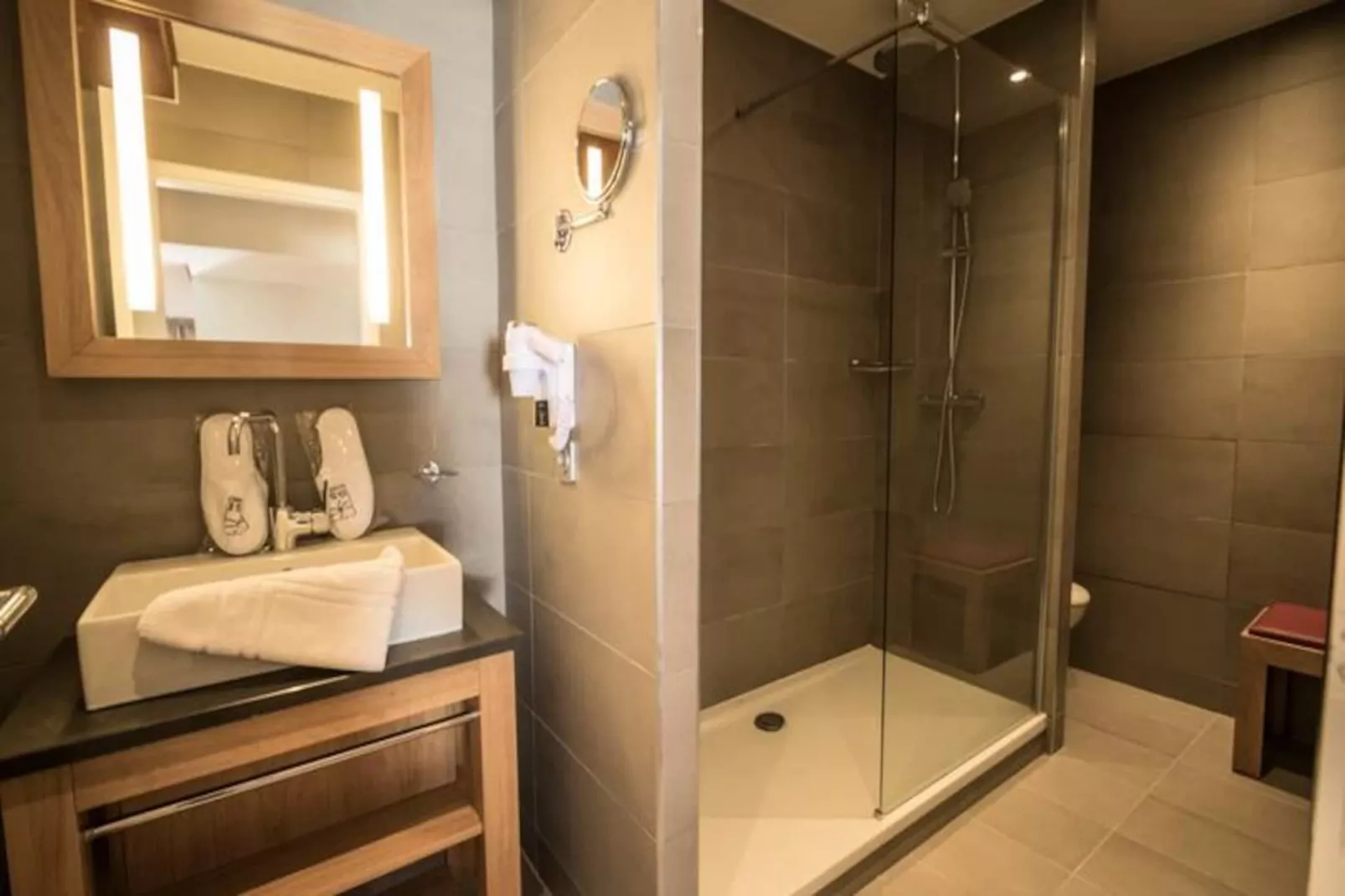 Résidence Les Monarques-Niet-getagd