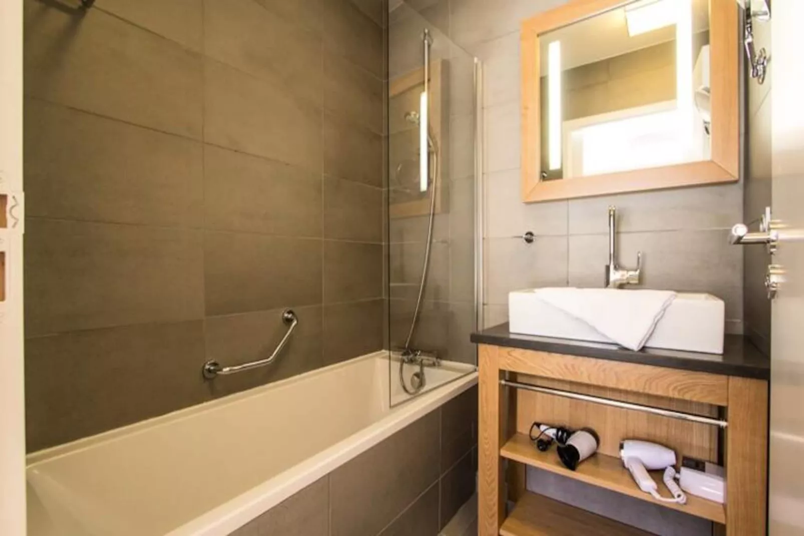 Résidence Les Monarques-Niet-getagd