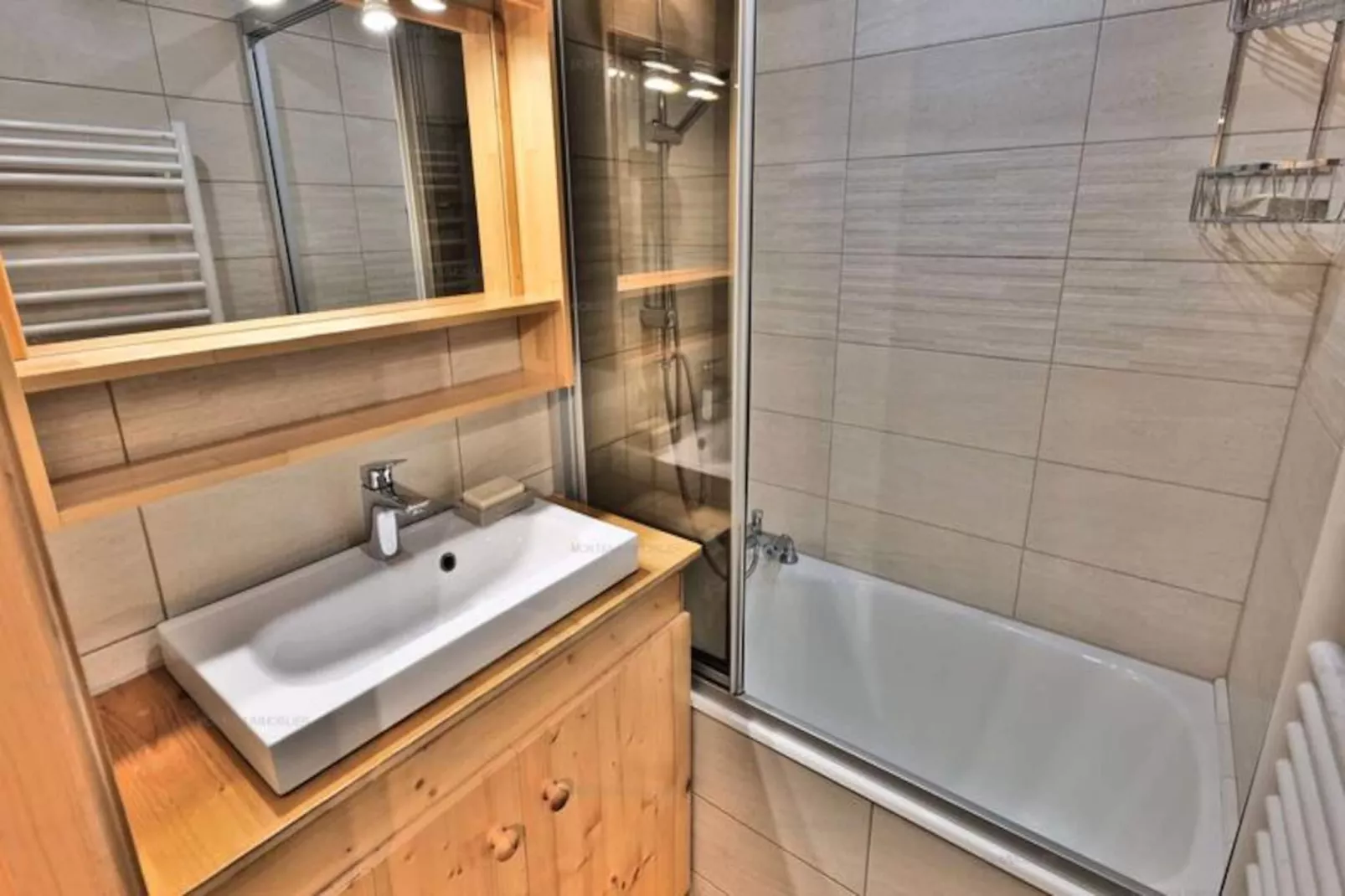 Résidence Loges A-Niet-getagd