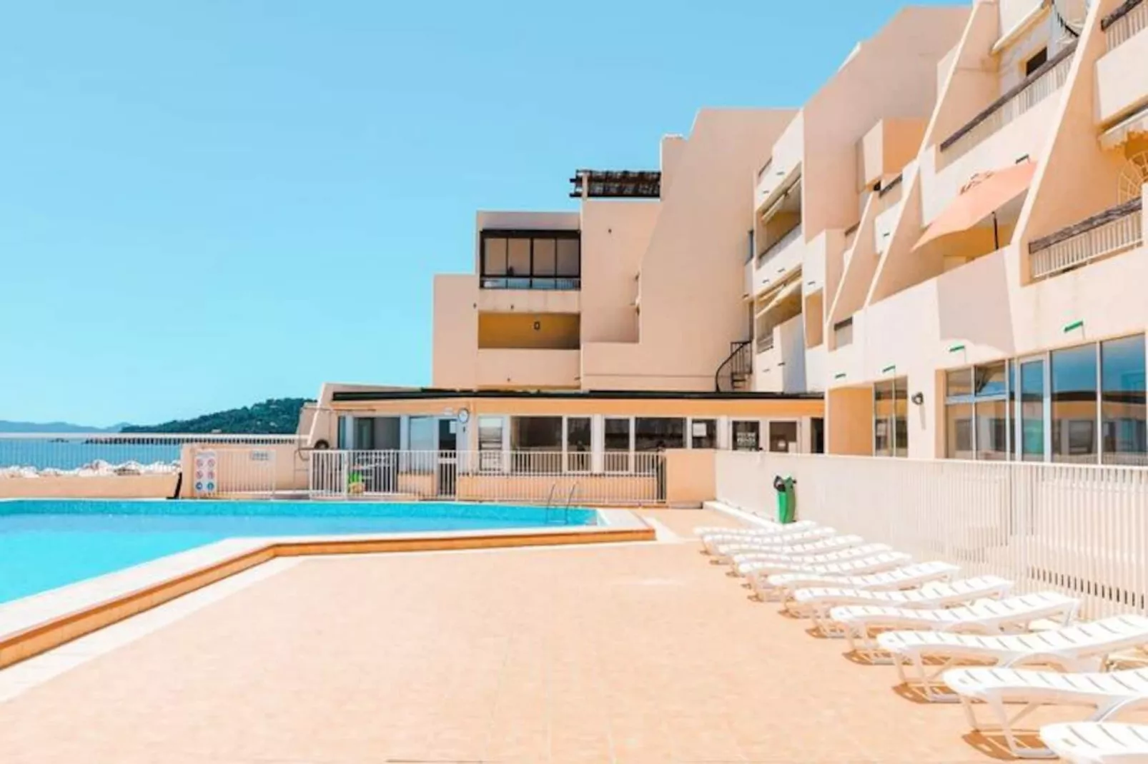 Résidence Superbe Appartement Sur Le Port De La Favi&egrave;re-Niet-getagd