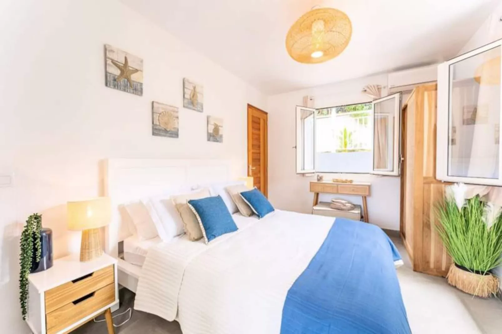 Villa Topaze-Niet-getagd