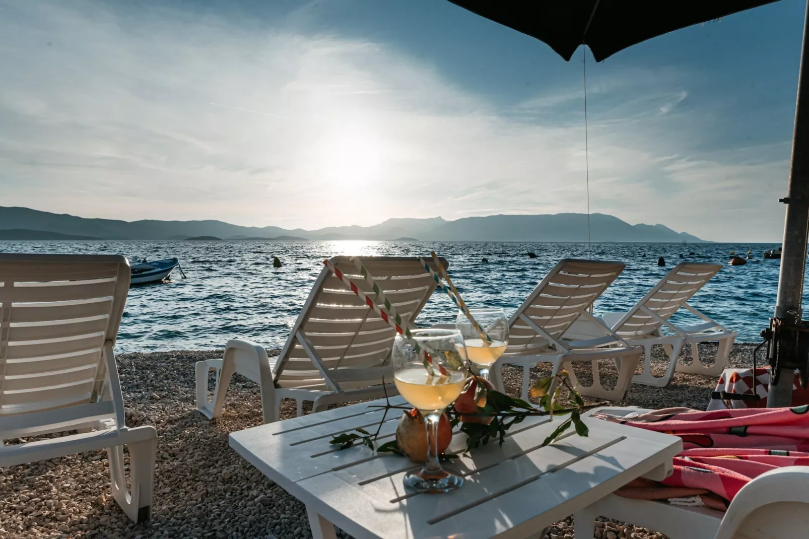 Apartments Dragobratović - Superior One Bedroom  Apartment with  Balcony and Side Sea View (Apartment 4)-Sfeer