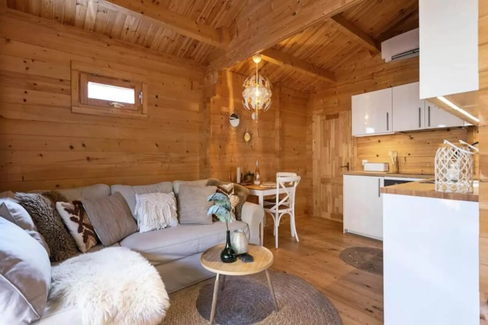 The Sea Lodge-Niet-getagd