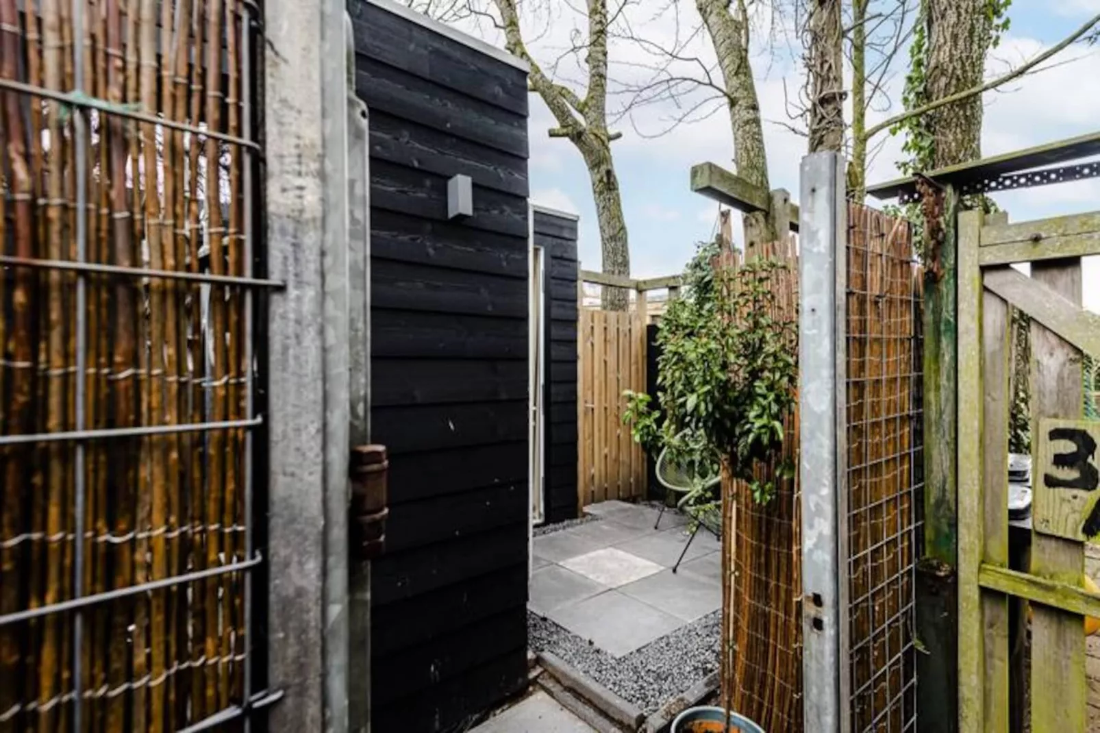 The Garden Suite-Niet-getagd