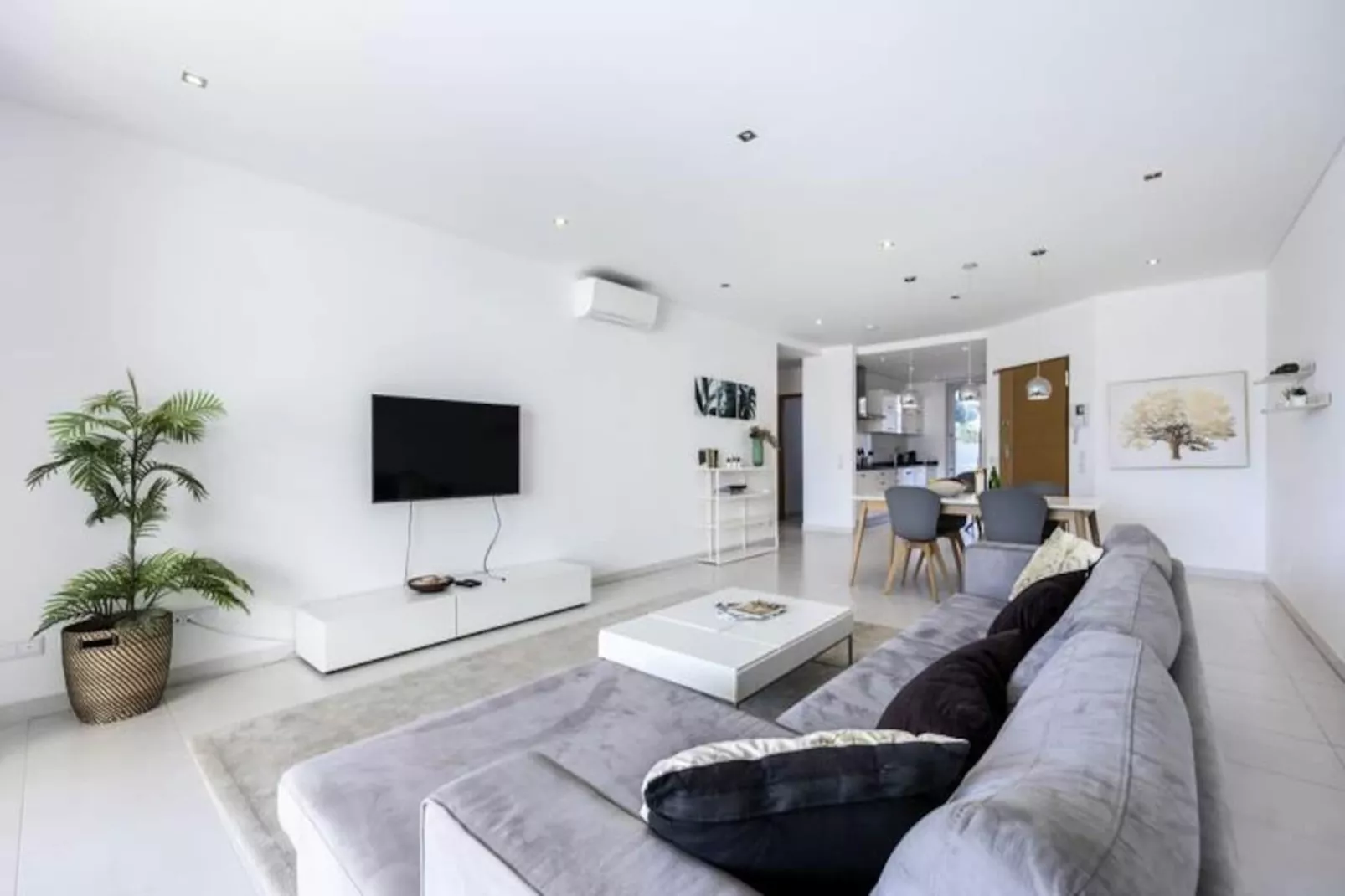 Zentuni Ocean Front-Niet-getagd