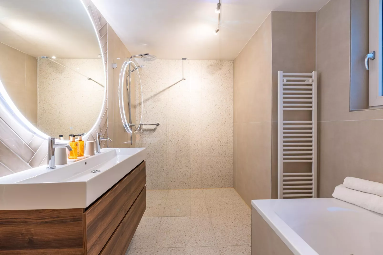 Het oude dijkje-Badkamer