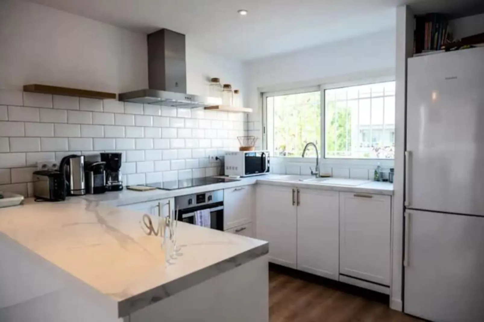 Résidence Magnifique Appartement Proche De La Plage Vue Mer-Niet-getagd