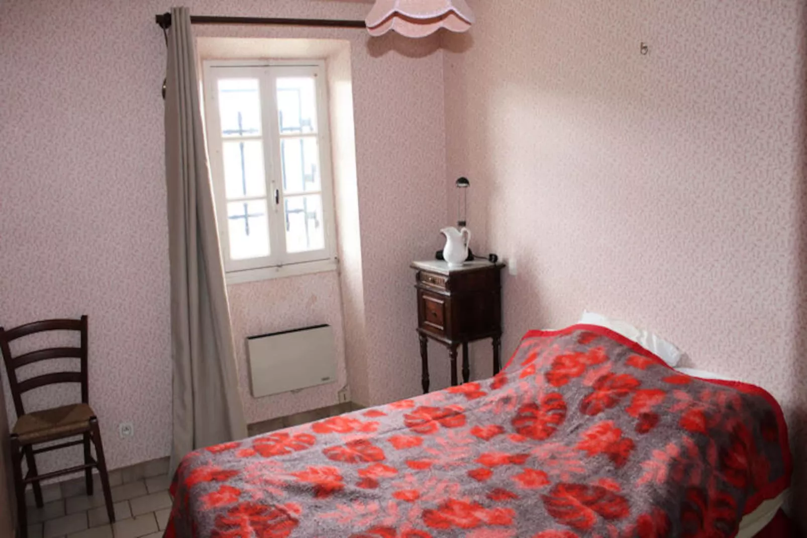 Maison à Entrechaux-Niet-getagd