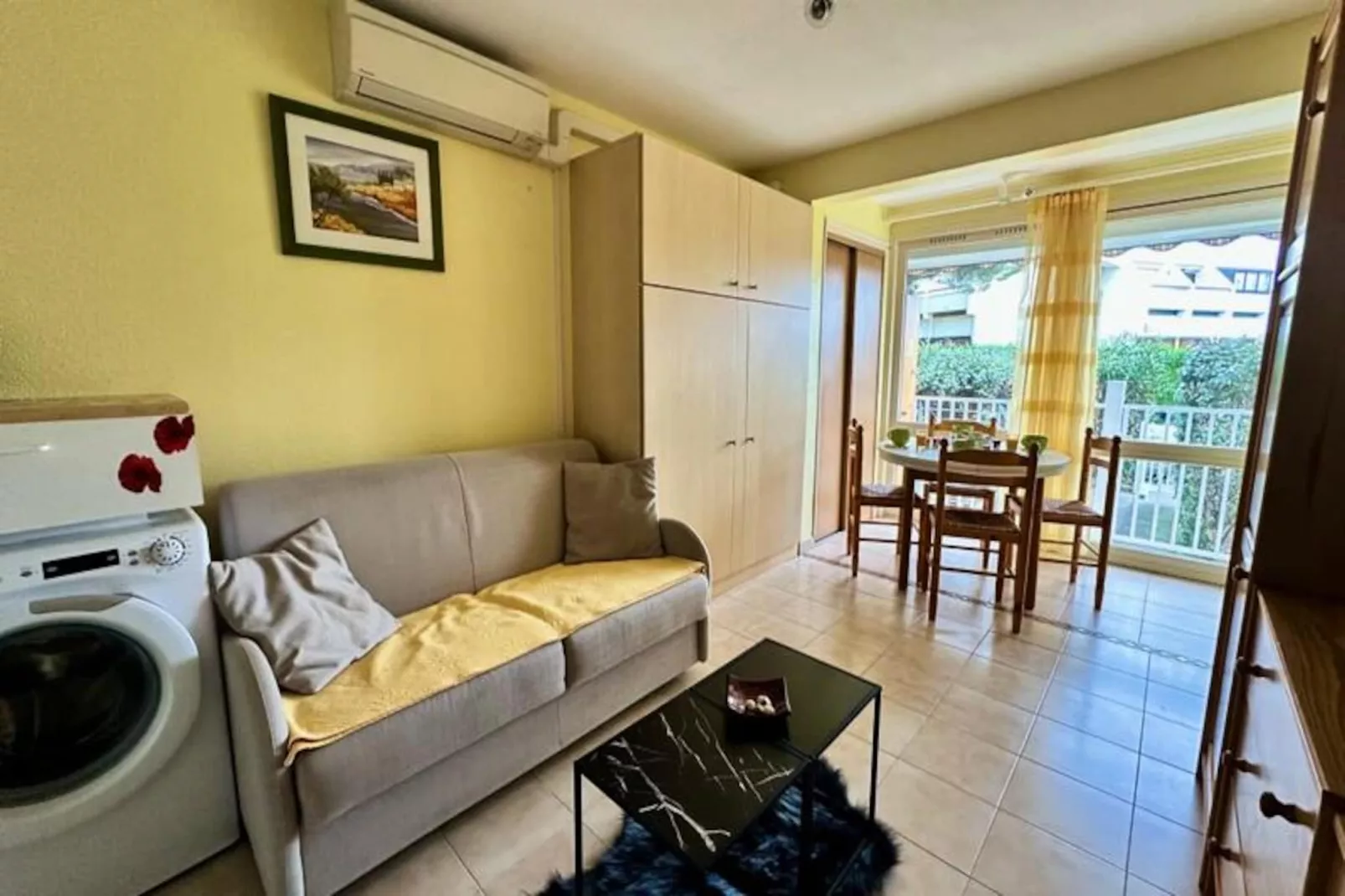 Résidence L'or&eacute;e De Camargue Studio Avec Cour-Niet-getagd