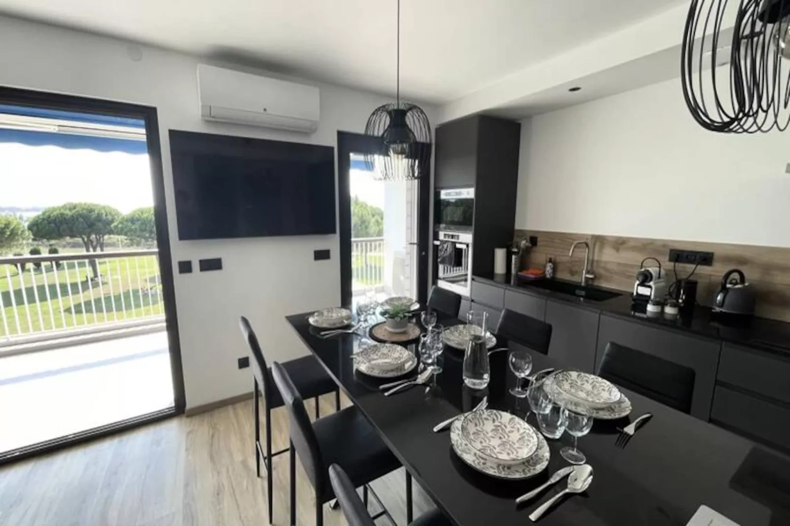 Résidence Le Mistral  Appartement Standing Avec Vue Mer Exceptionnelle En 1&egrave;re Ligne-Niet-getagd