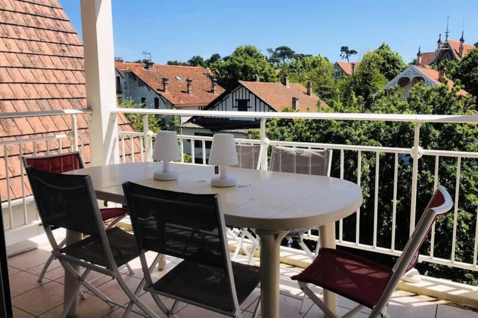 Résidence Anthinéa-Niet-getagd