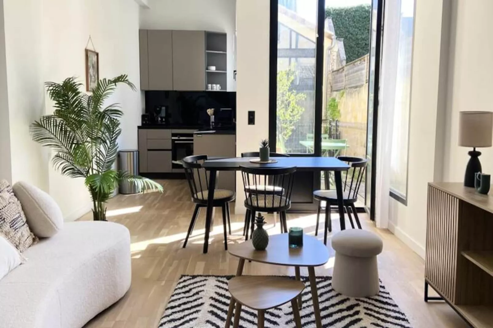 Duplex De Charme Au C&oelig;ur Du Triangle D&rsquo;or-Niet-getagd