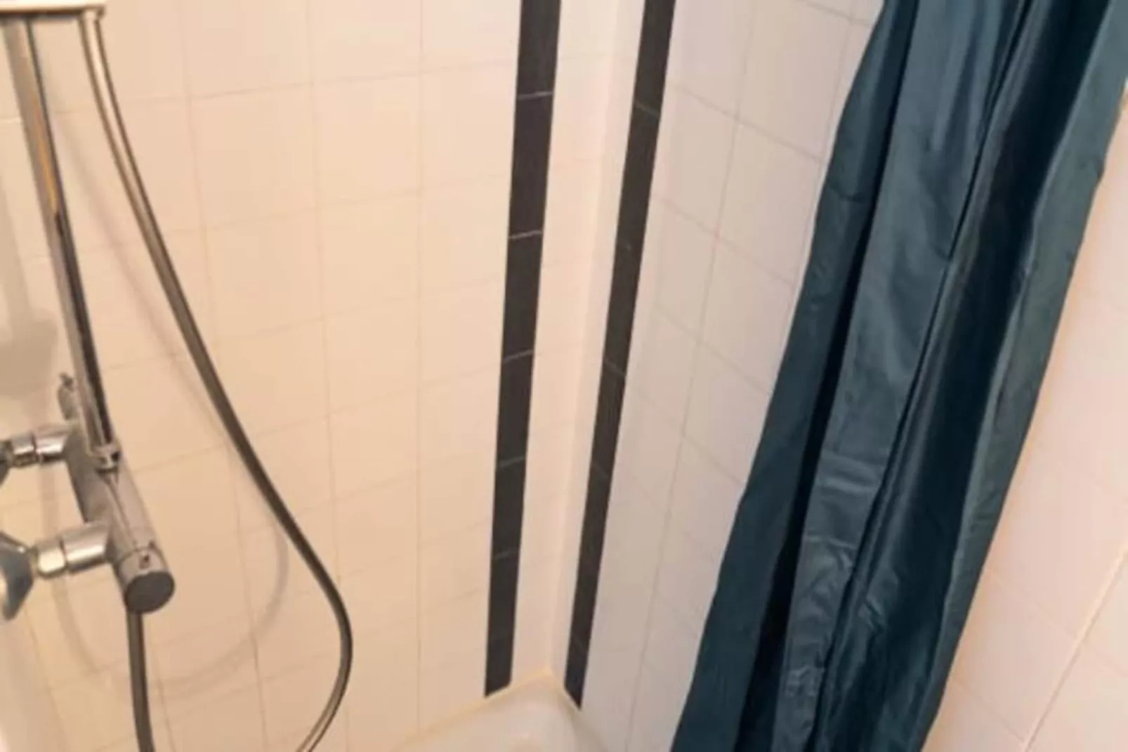 Vias-plage - Appartement Climatis&eacute; Avec Piscine Face &agrave; La Mer-Niet-getagd