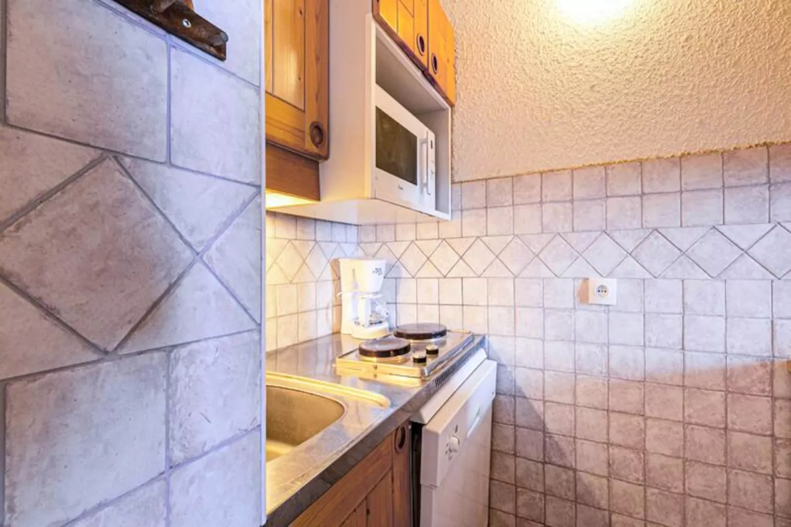 Résidence Roche Combe G-Niet-getagd