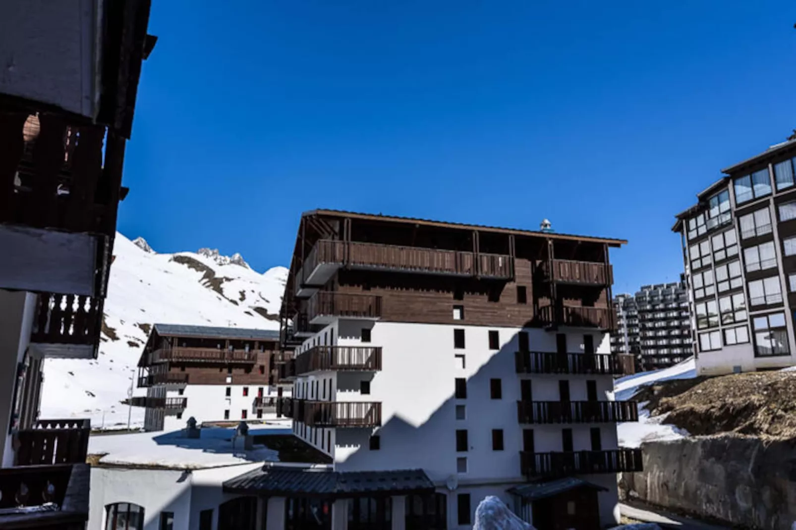 Chalet Club Iv - Blanchot-Niet-getagd