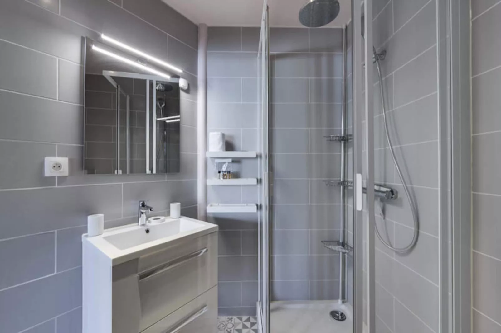 Résidence 2100 B-Niet-getagd