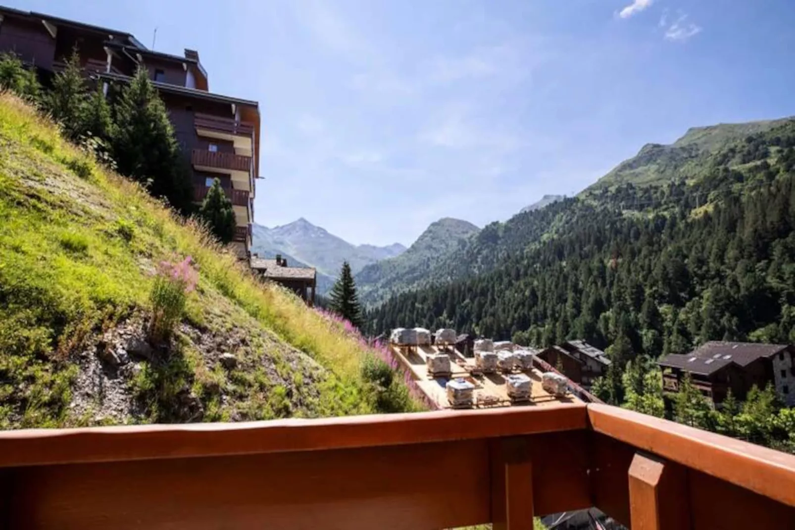 Sherpa 11 Sur Le Front De Neige De Mottaret-Niet-getagd