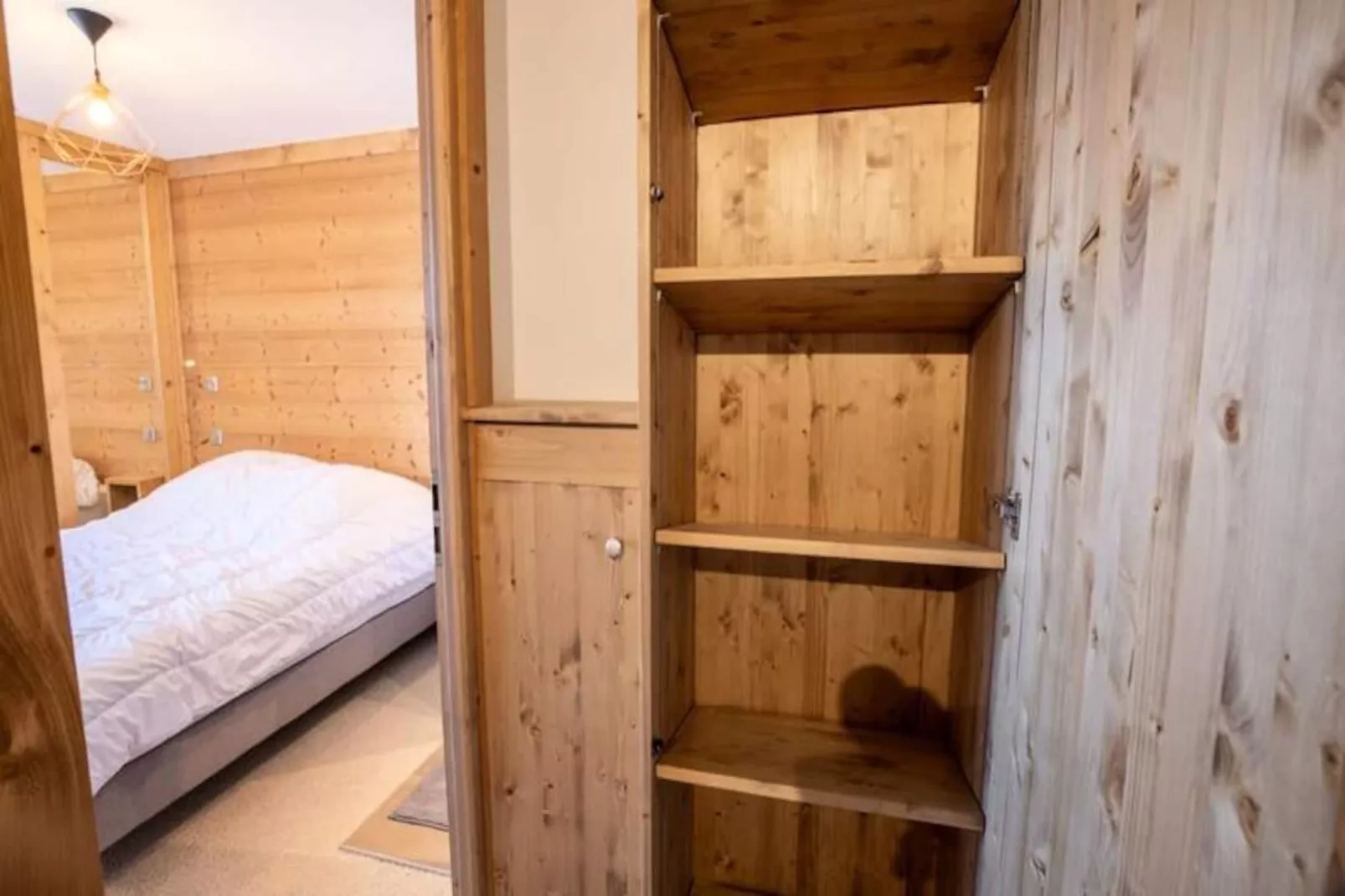 Les 3 Marches A1 En Face Du T&eacute;l&eacute;si&egrave;ge De Morel - Niet-getagd