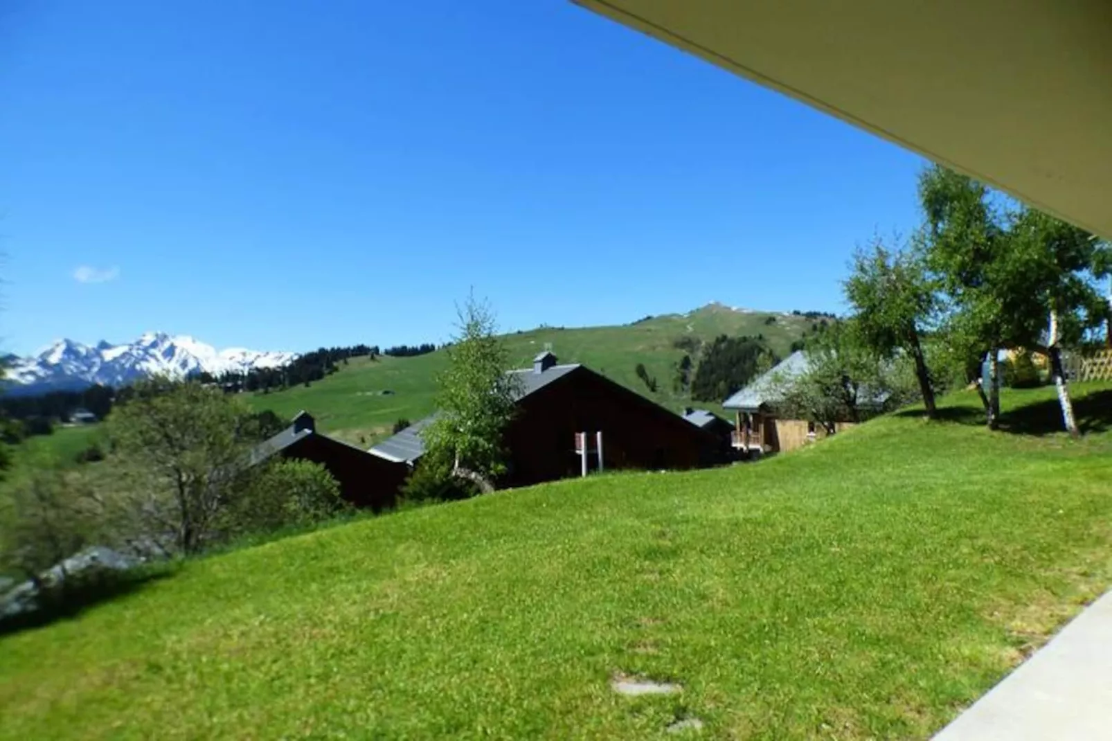 Résidence CÎmes-Niet-getagd