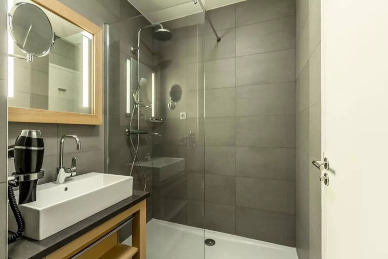 Résidence Les Monarques-Niet-getagd