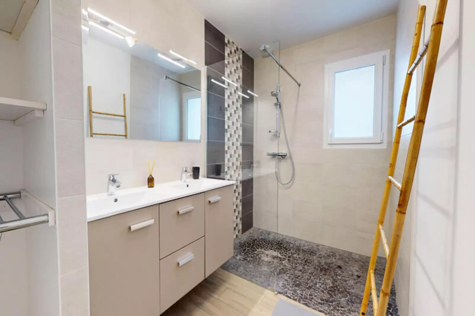 Maison à Saint-Gilles-Croix-de-Vie-Niet-getagd