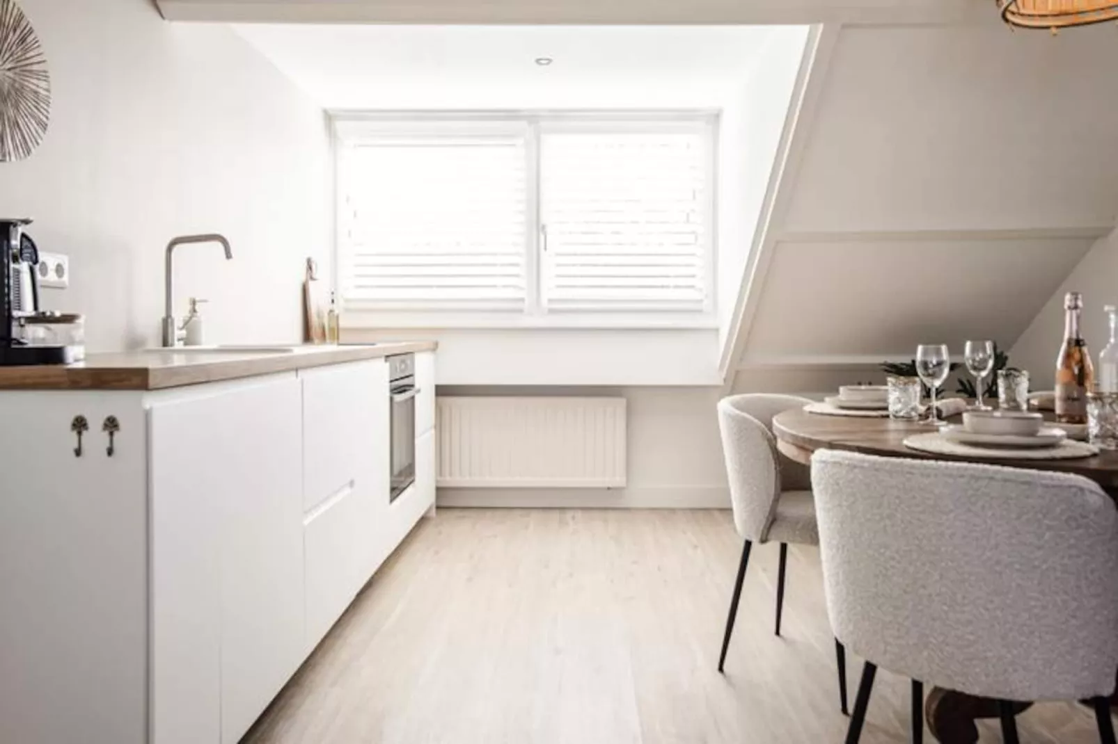 Yucca Beachhouse - Luxury Loft Apartment-Niet-getagd