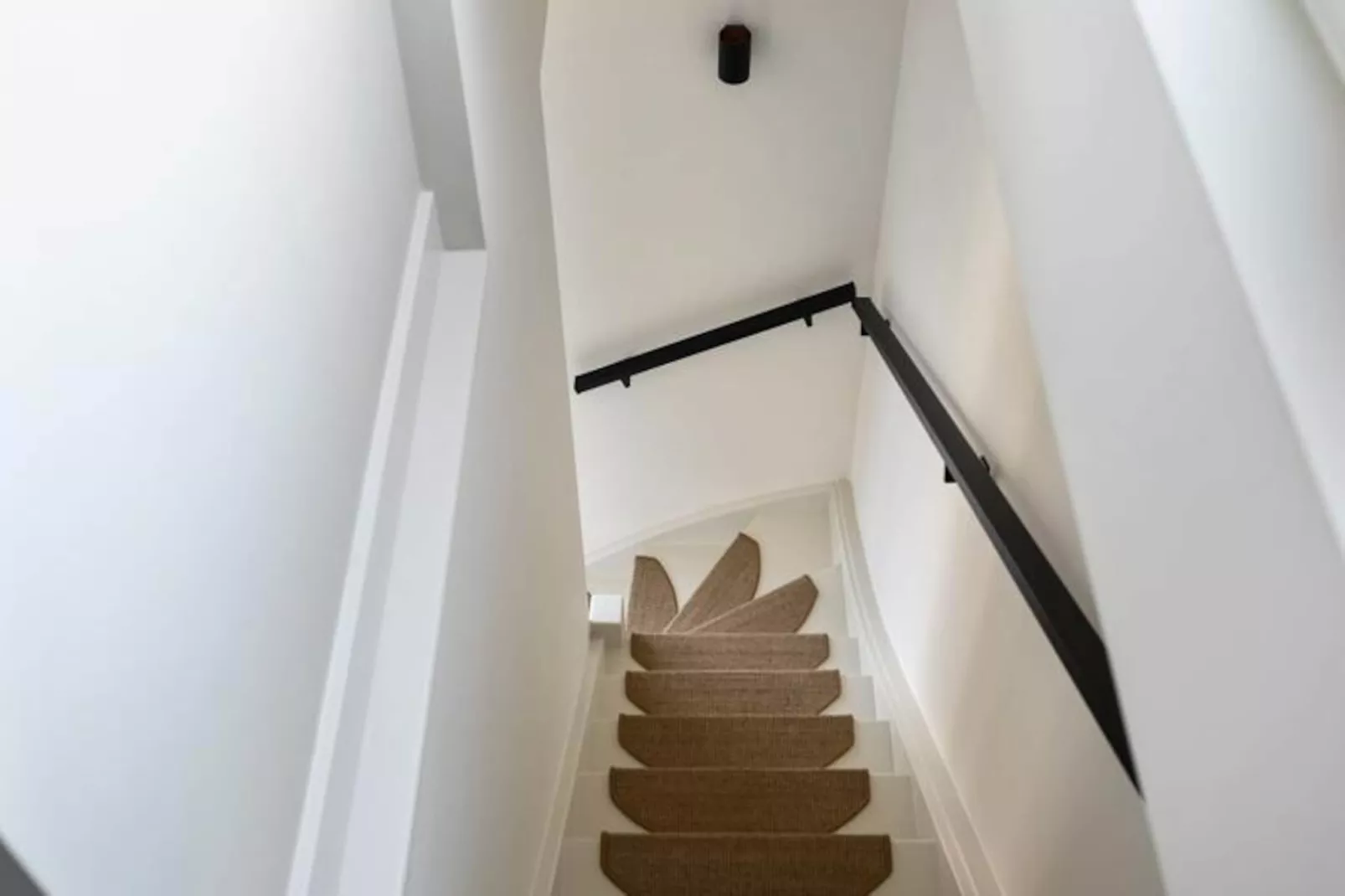 The Modern Burrow-Niet-getagd