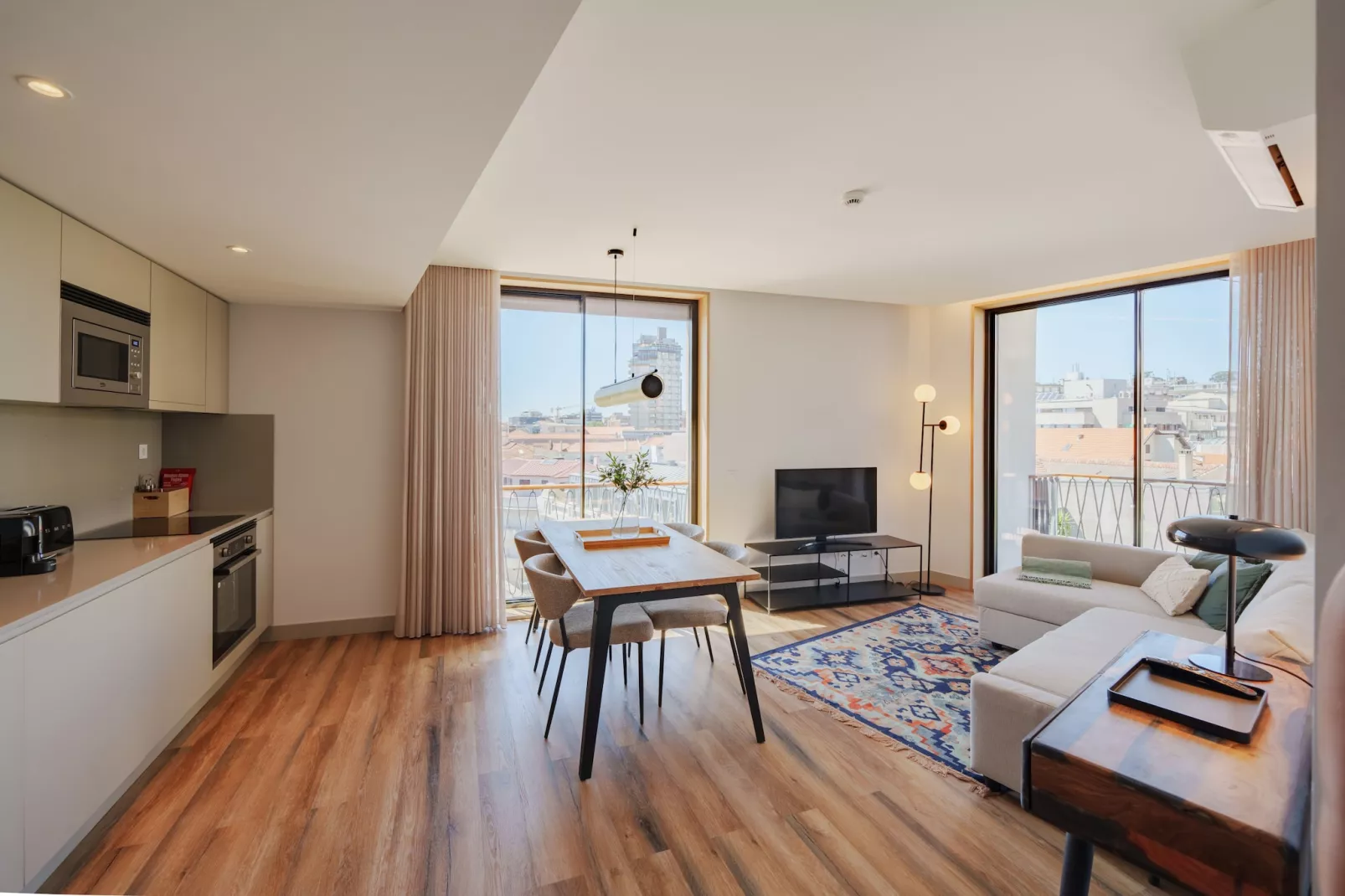 Feel Porto Firmeza Coworking & Flat 3.3-Woonkamer