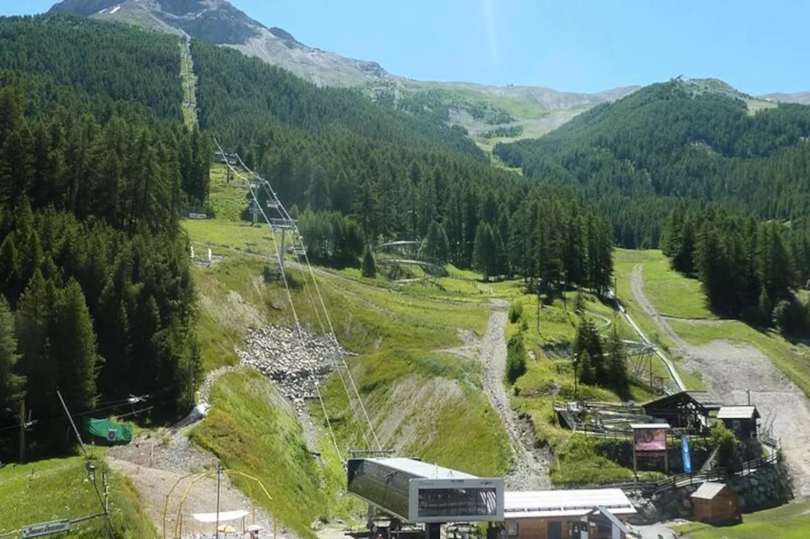 Résidence Les Carlines-Niet-getagd