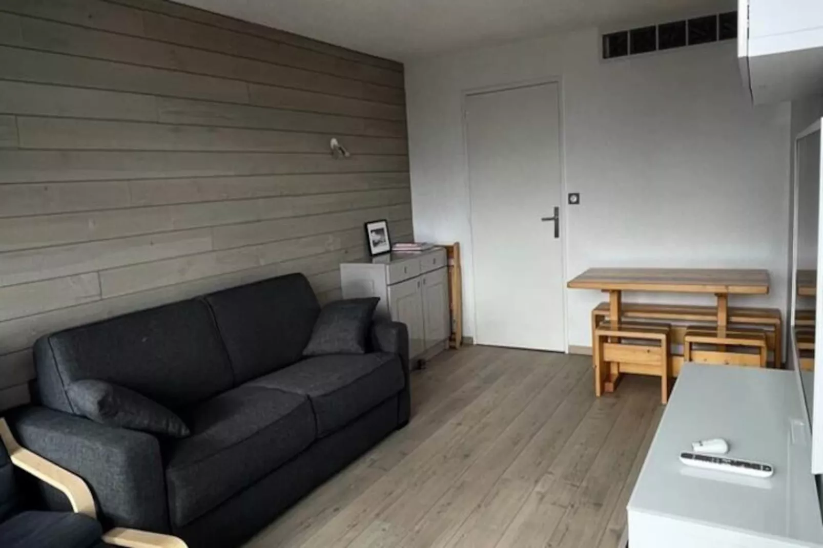 Résidence Roche Mantel-Niet-getagd