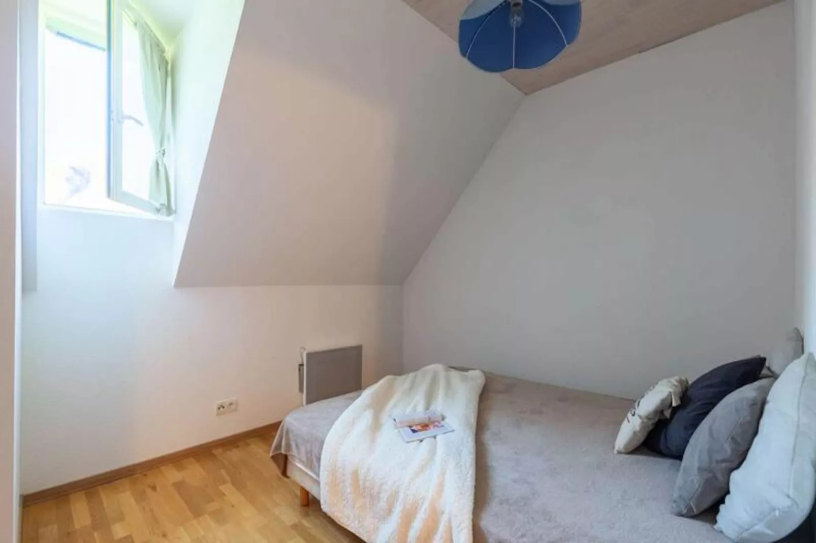 Résidence Autun-Niet-getagd