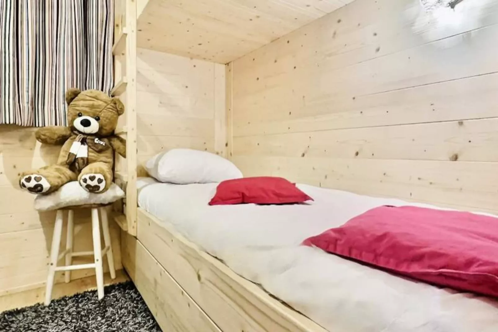 Résidence Val D'illaz-Niet-getagd