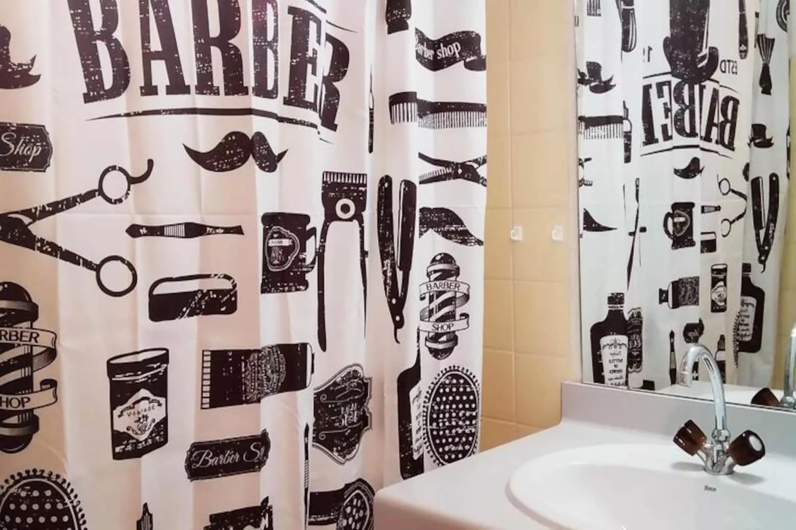 Résidence Le Chanteloup-Niet-getagd