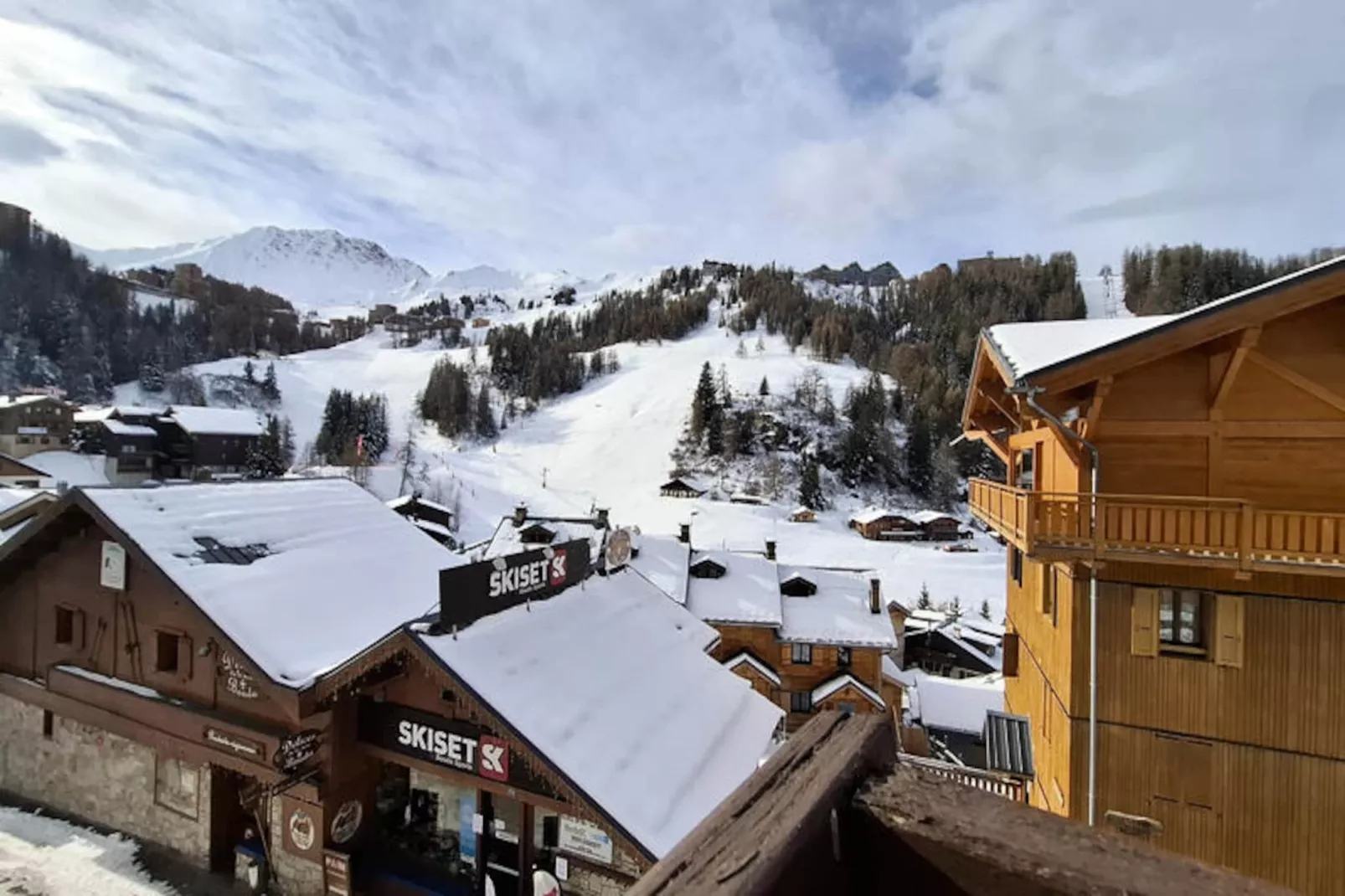 Résidence Ellebore-Niet-getagd