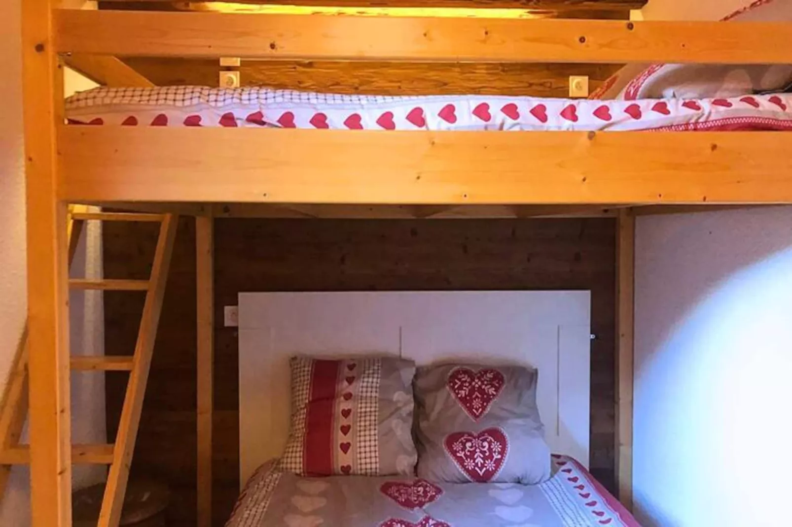 Résidence Morel-Niet-getagd