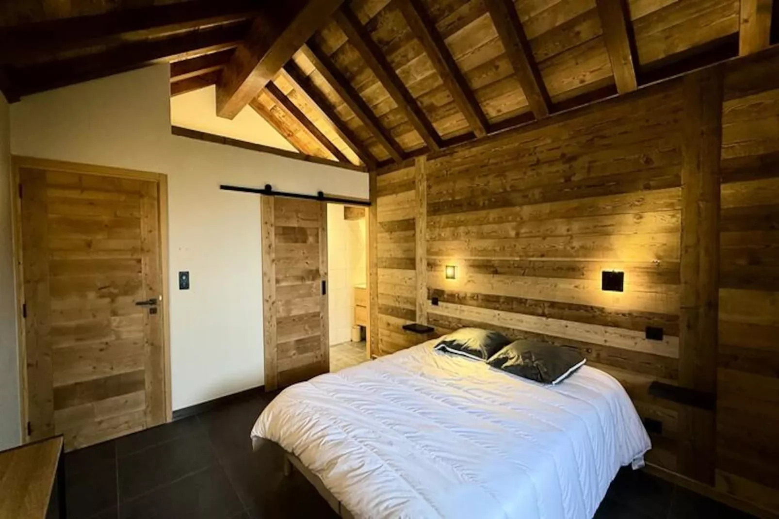 Résidence Complexe Aiguilles-Niet-getagd