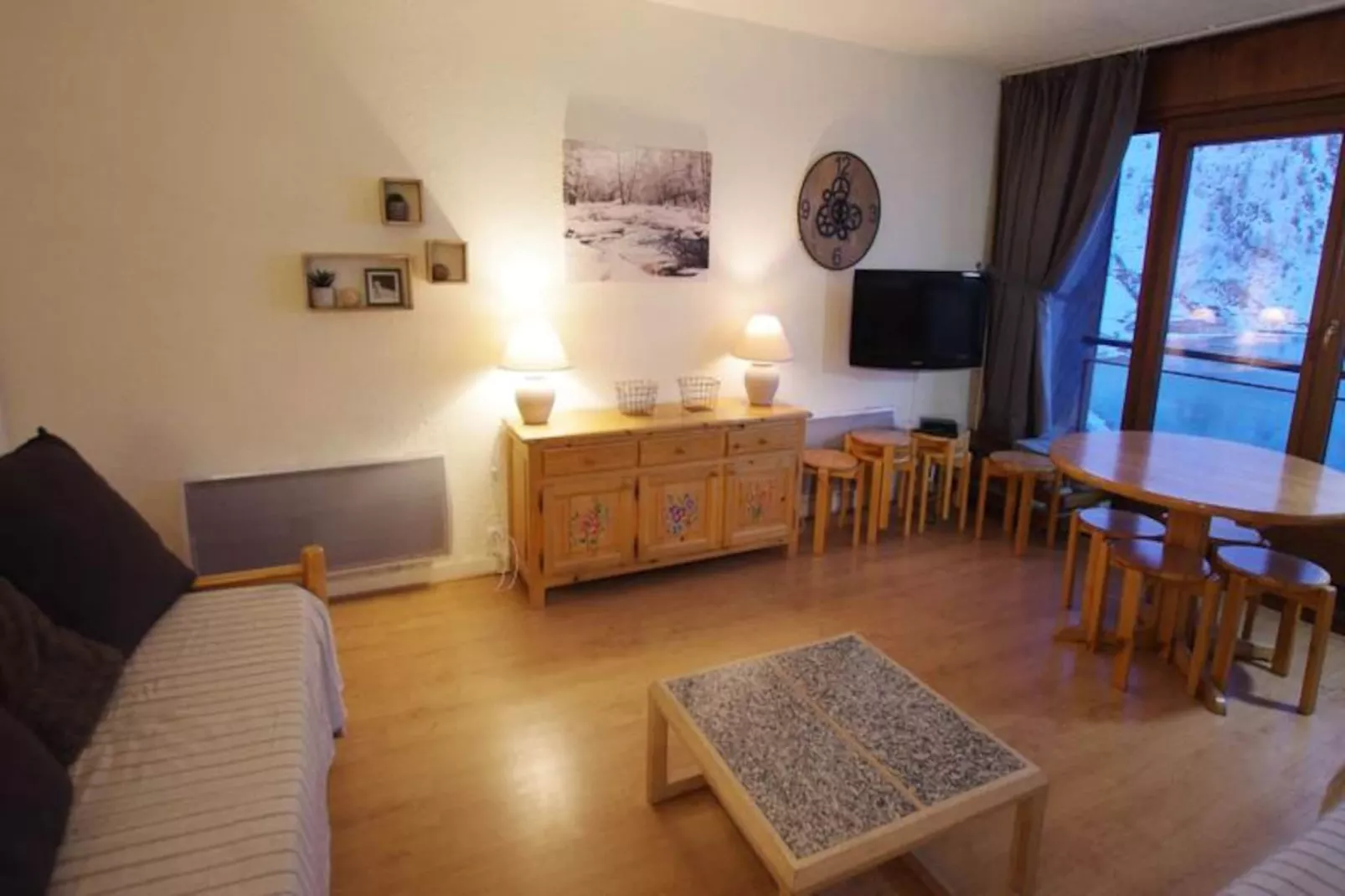 Résidence Cimes-Niet-getagd