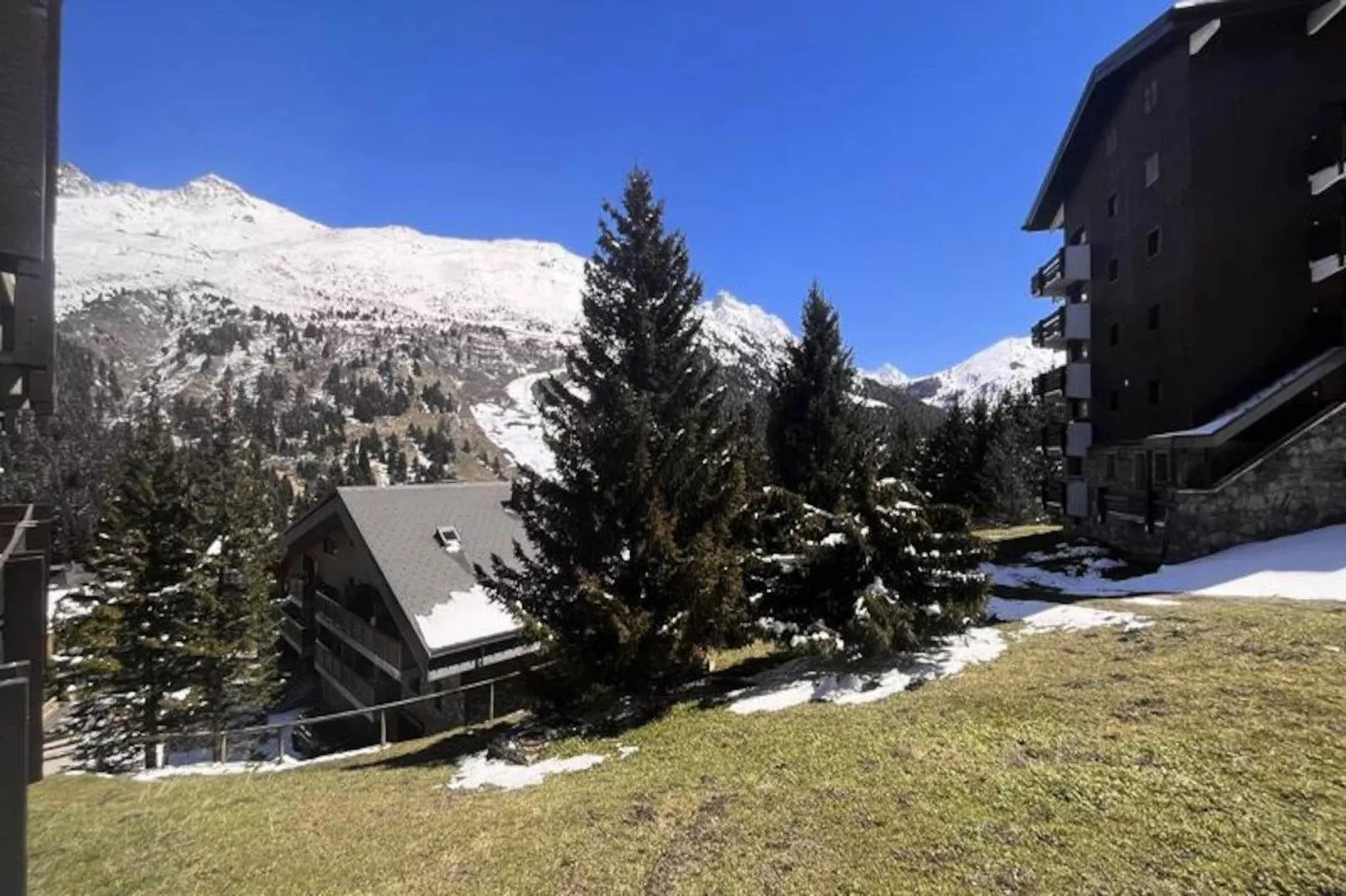 Résidence Erines-Niet-getagd