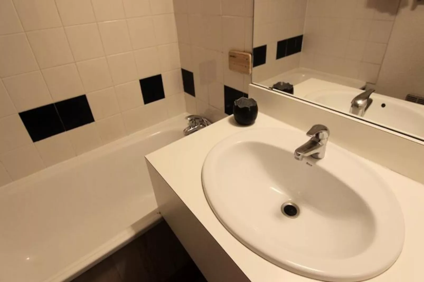 Résidence Reine Blanche-Niet-getagd