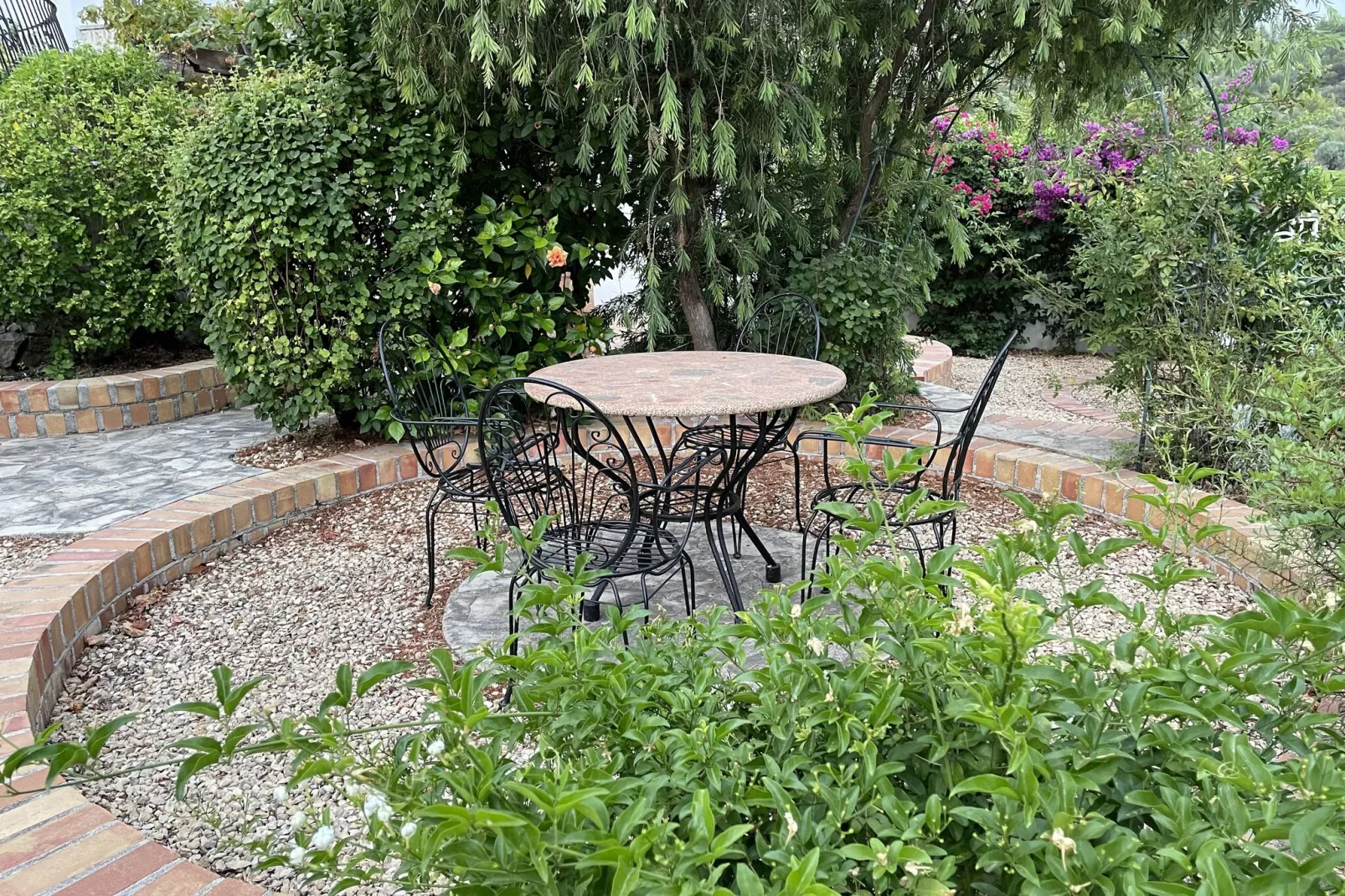 Villa Antonio Alto 4 pax-Tuinen zomer