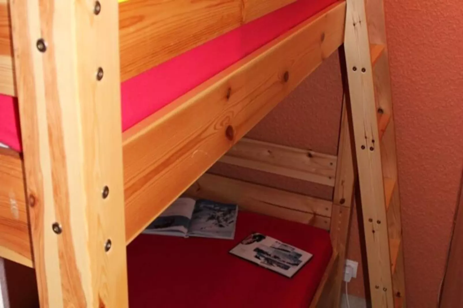 Résidence Eterlous-Niet-getagd