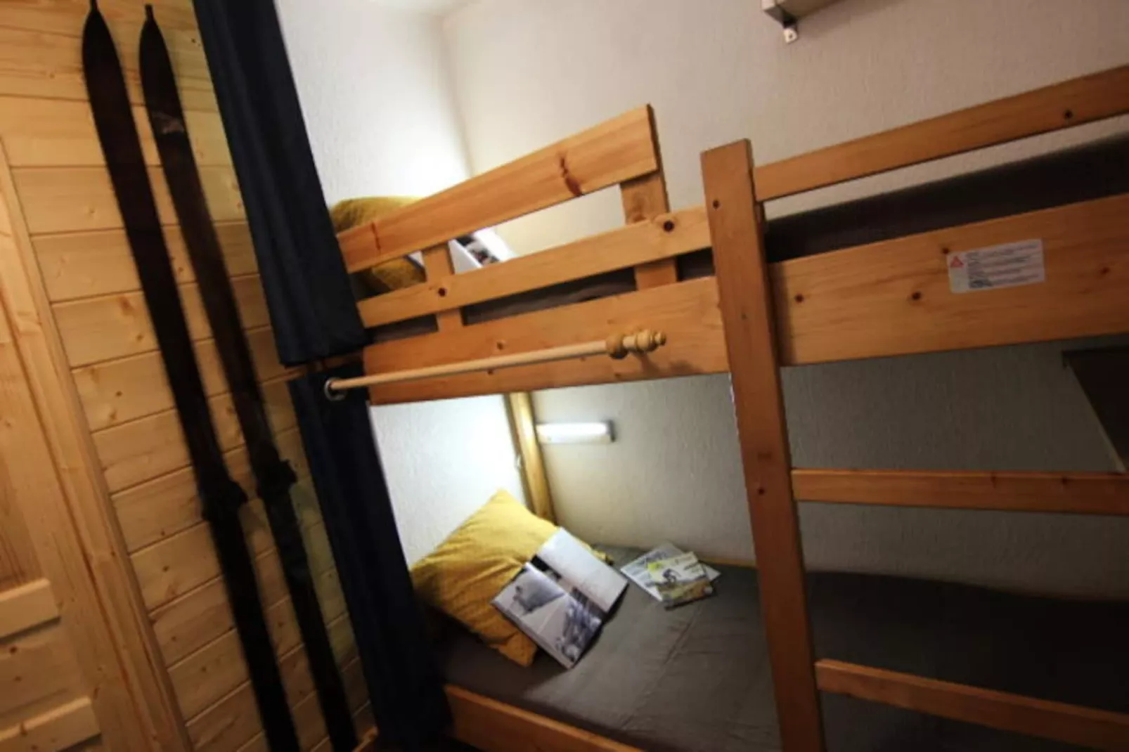 Résidence Neves-Niet-getagd