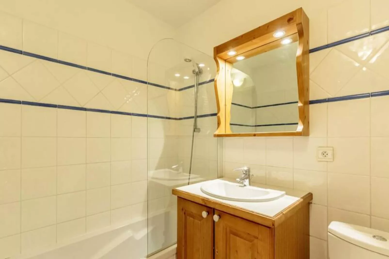 Résidence Saint Bernard G-Niet-getagd