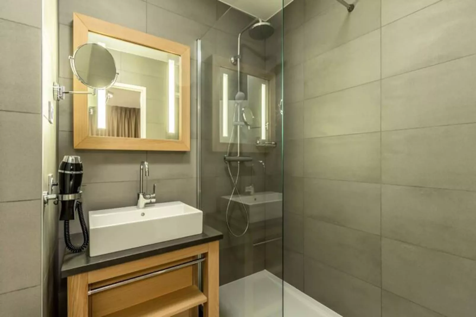 Résidence Les Monarques-Niet-getagd