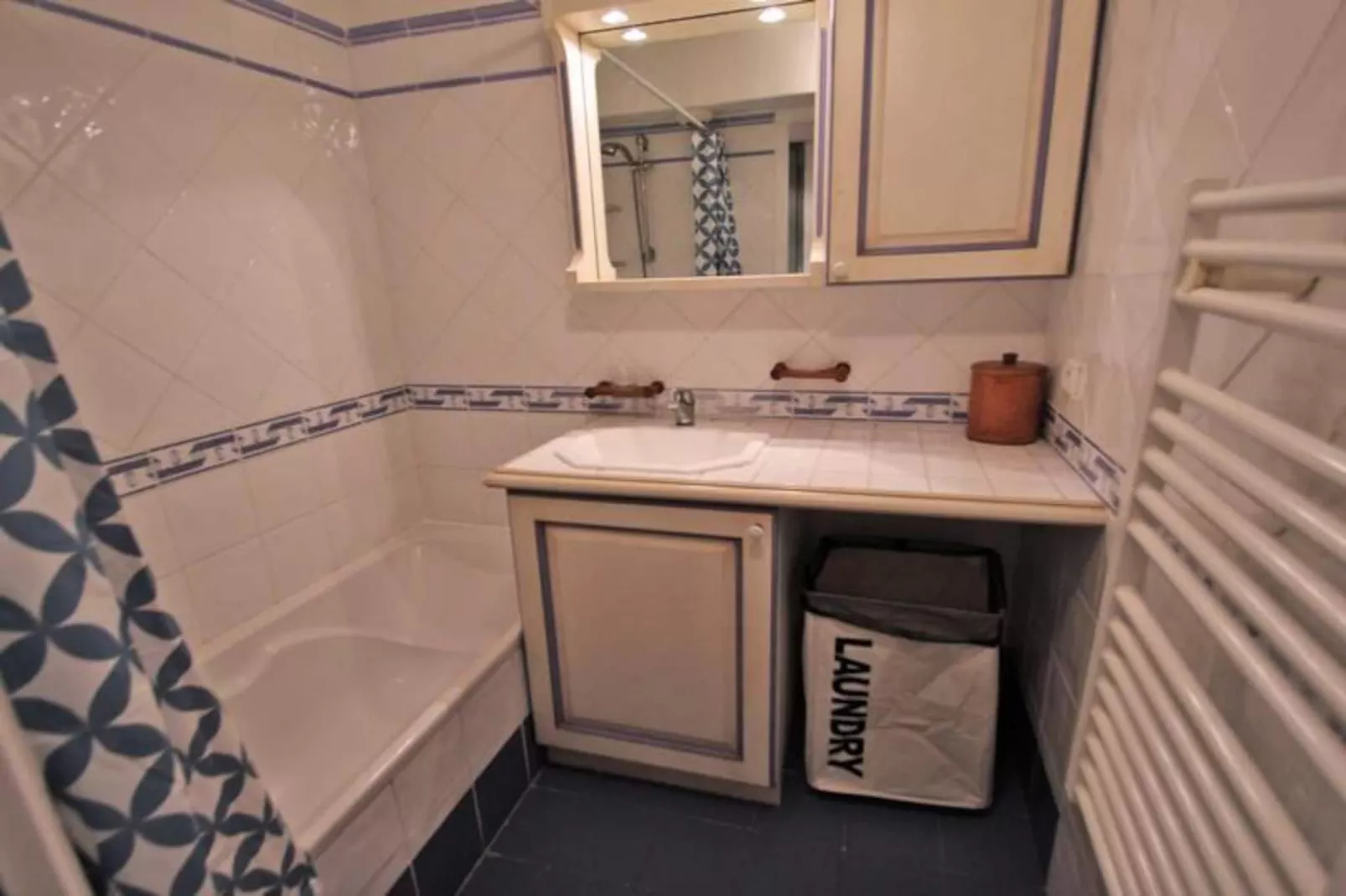 Résidence Port Marine - Niet-getagd