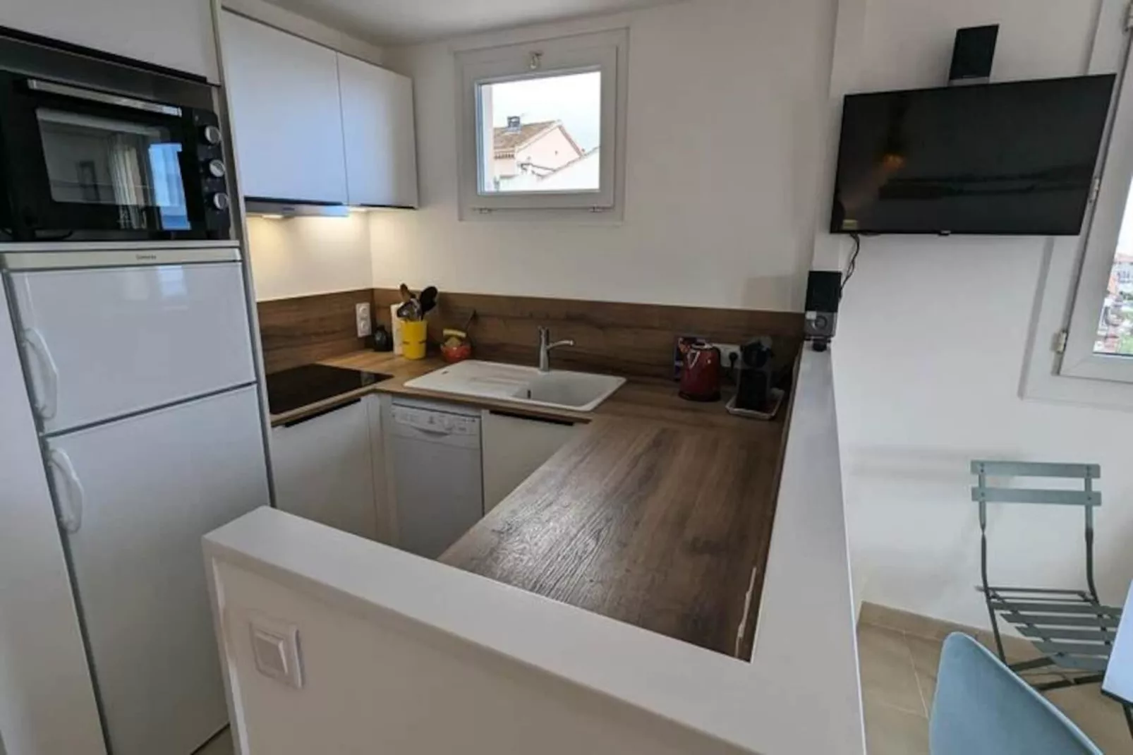 Résidence Balcon Des îles D'or. T2 Front De Mer Plein-centre-Niet-getagd